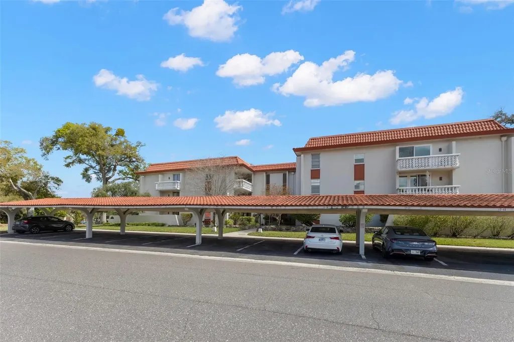 1001 Pearce Drive Clearwater FL 33764