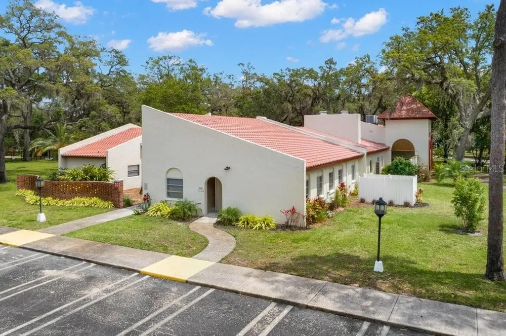 1001 Pearce Drive Clearwater FL 33764