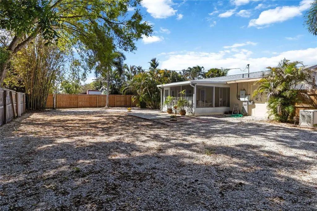 5281 57th Street N Kenneth City FL 33709
