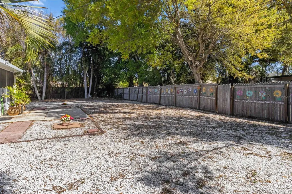 5281 57th Street N Kenneth City FL 33709