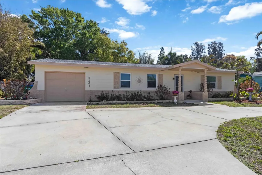5281 57th Street N Kenneth City FL 33709