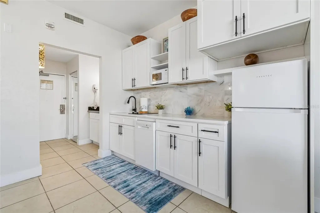 611 Destiny Drive Ruskin FL 33570