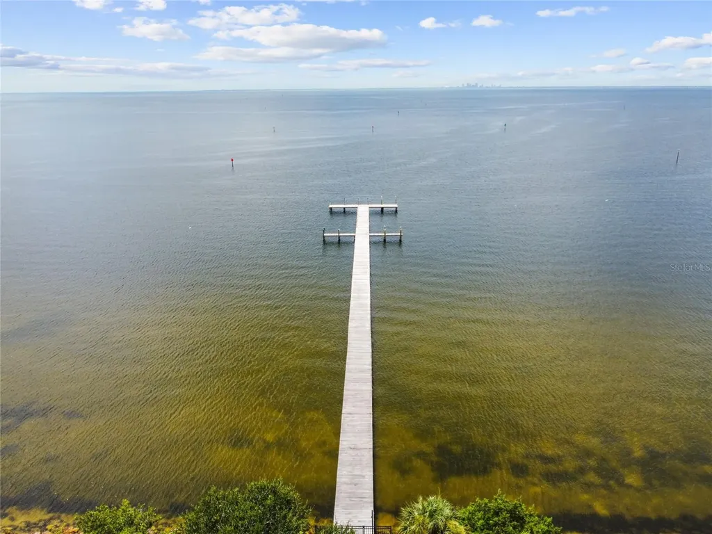 611 Destiny Drive Ruskin FL 33570
