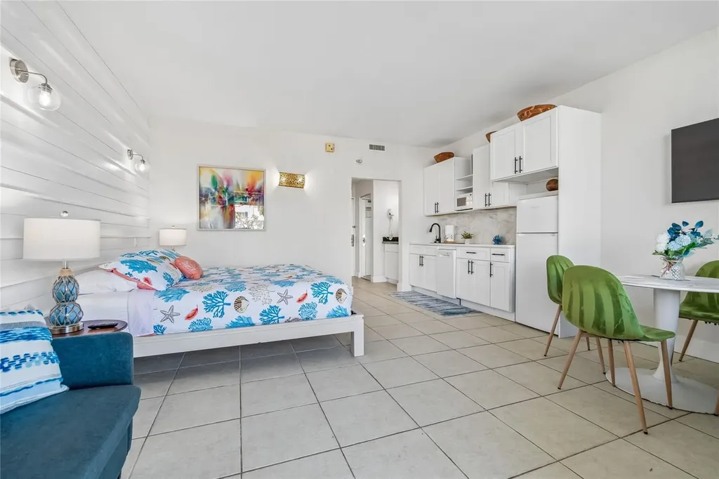 611 Destiny Drive Ruskin FL 33570