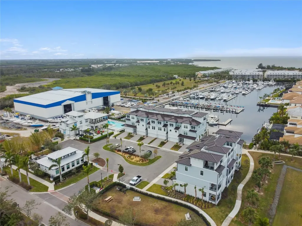 611 Destiny Drive Ruskin FL 33570