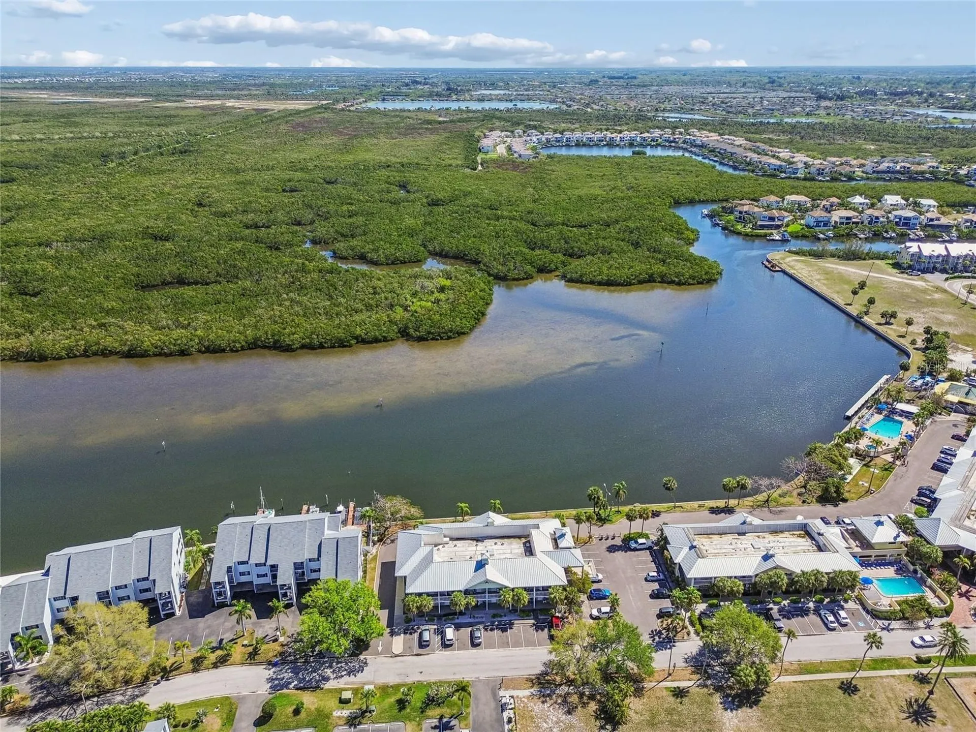 611 Destiny Drive Ruskin FL 33570