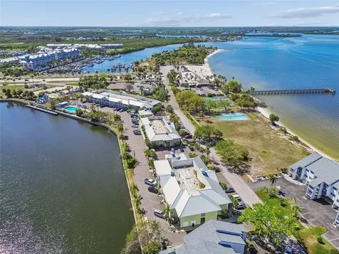 611 Destiny Drive Ruskin FL 33570