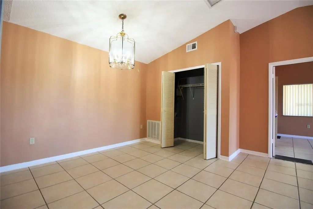 5208 Via Hacienda Circle Orlando FL 32839