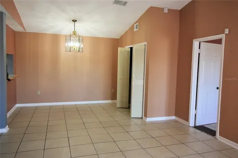 5208 Via Hacienda Circle Orlando FL 32839