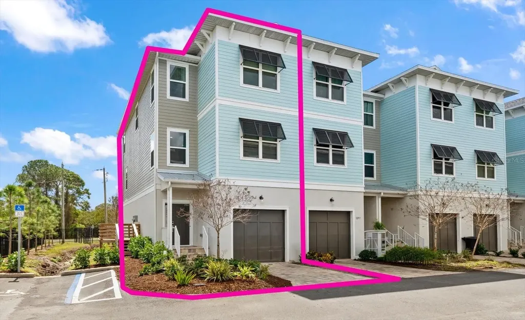 1297 Savona Drive NE St Petersburg FL 33702