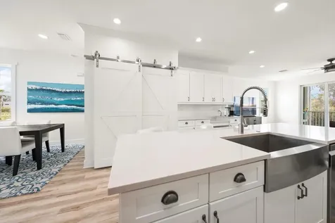 1297 Savona Drive NE St Petersburg FL 33702