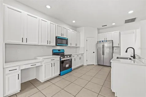 8212 Cypress Breeze Way Tampa FL 33647