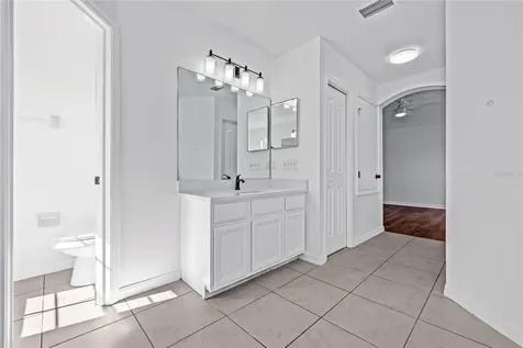 8212 Cypress Breeze Way Tampa FL 33647