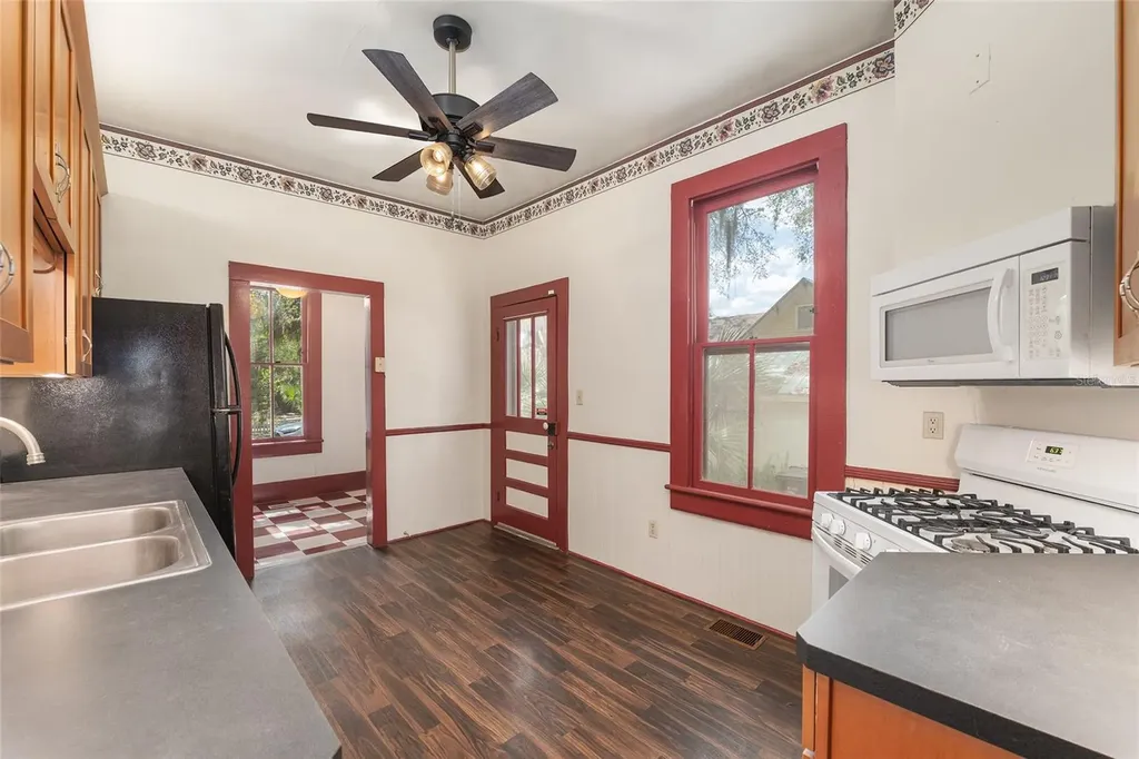 306 NE 3rd Street Gainesville FL 32601