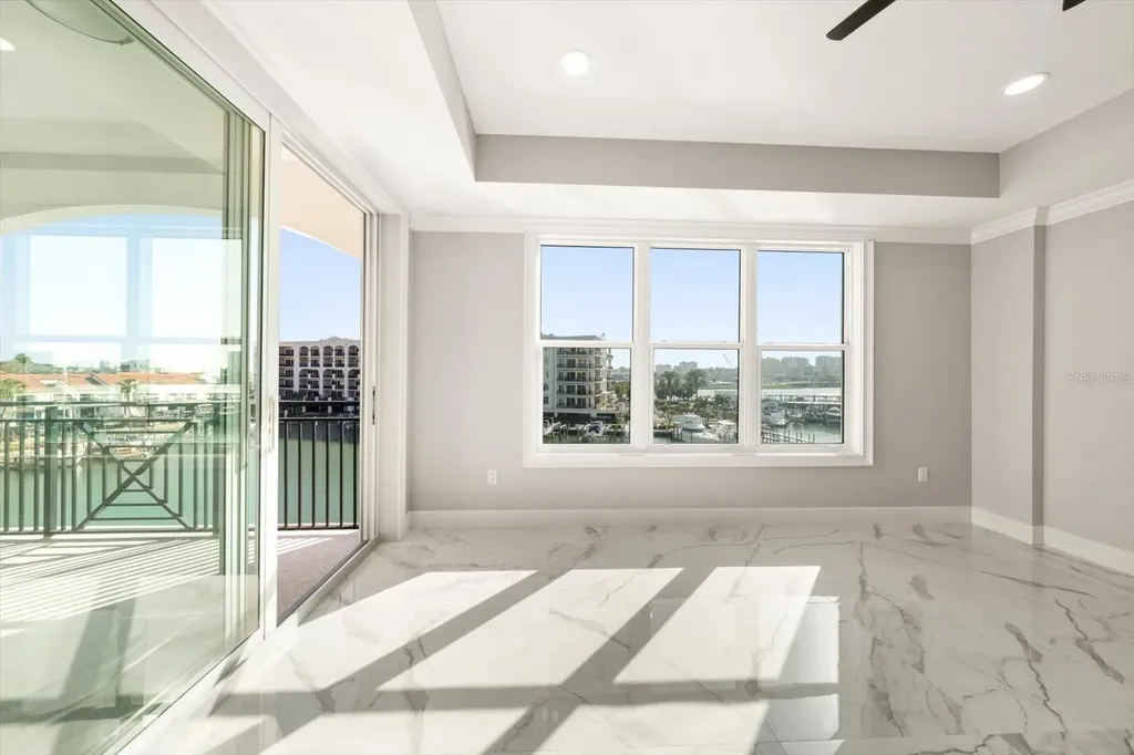 211 Dolphin Point Clearwater Beach FL 33767