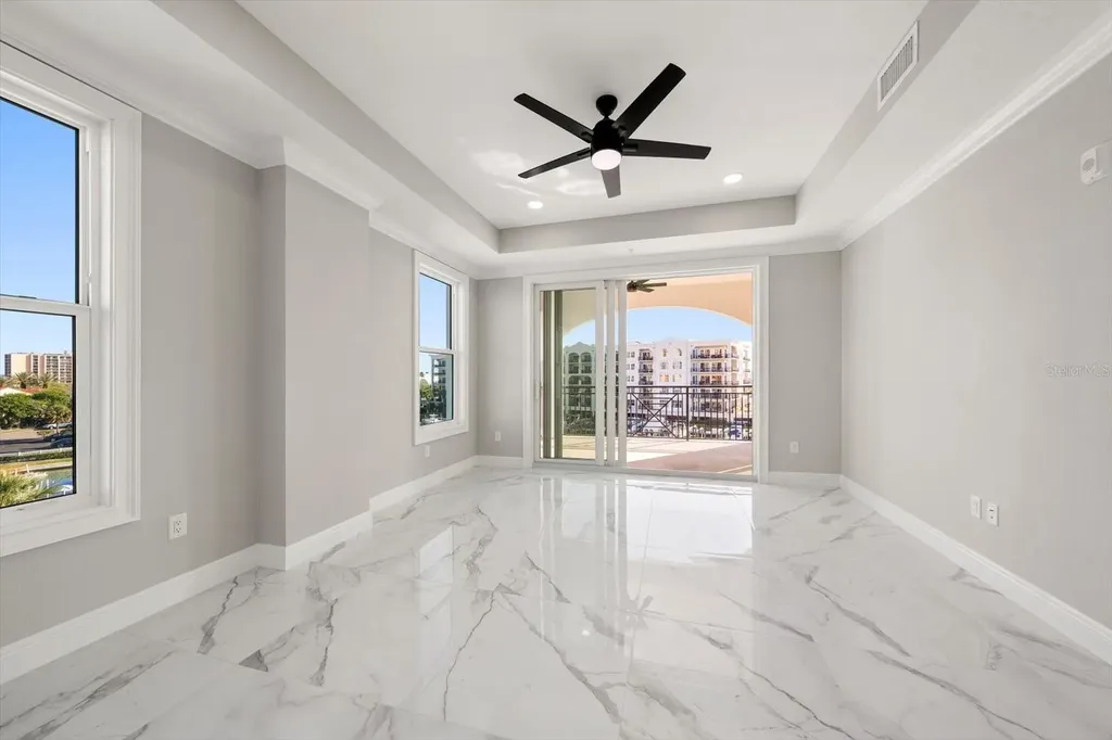 211 Dolphin Point Clearwater Beach FL 33767