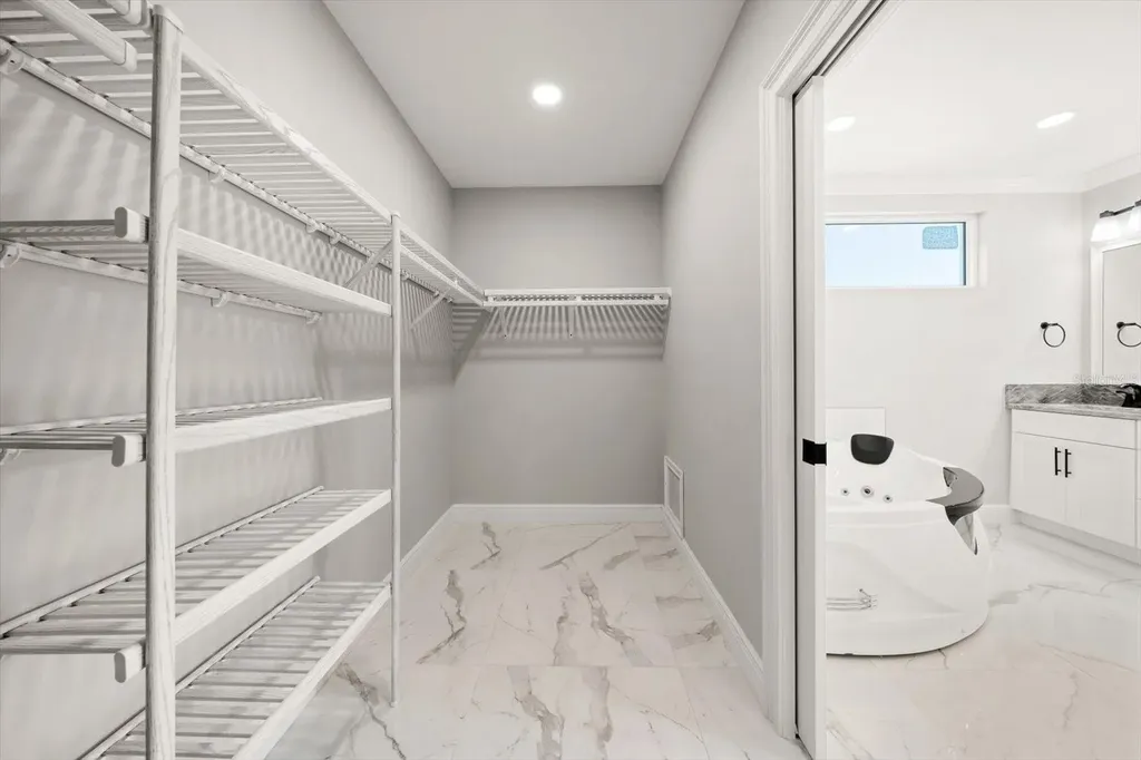 211 Dolphin Point Clearwater Beach FL 33767