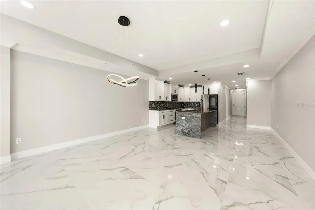 211 Dolphin Point Clearwater Beach FL 33767