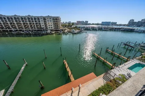 211 Dolphin Point Clearwater Beach FL 33767