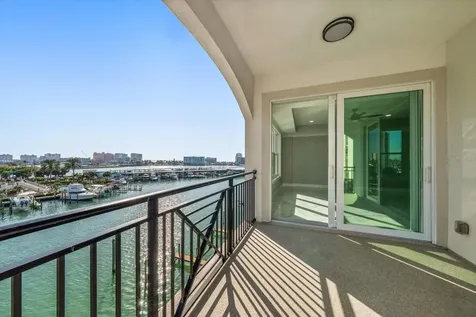 211 Dolphin Point Clearwater Beach FL 33767