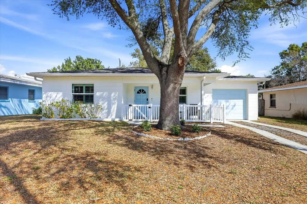 152 Valencia Drive Dunedin FL 34698
