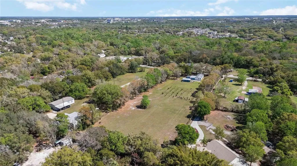 2700 Aein Road Orlando FL 32817