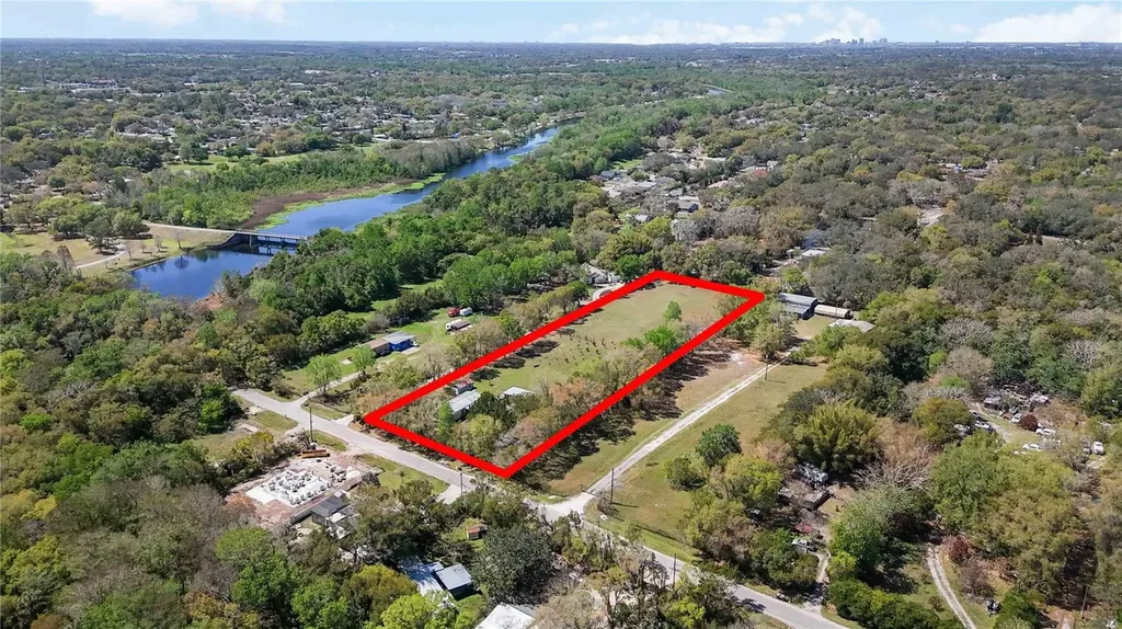 2700 Aein Road Orlando FL 32817