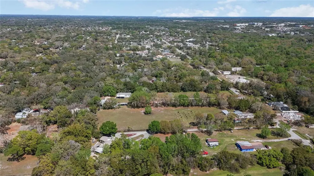 2700 Aein Road Orlando FL 32817