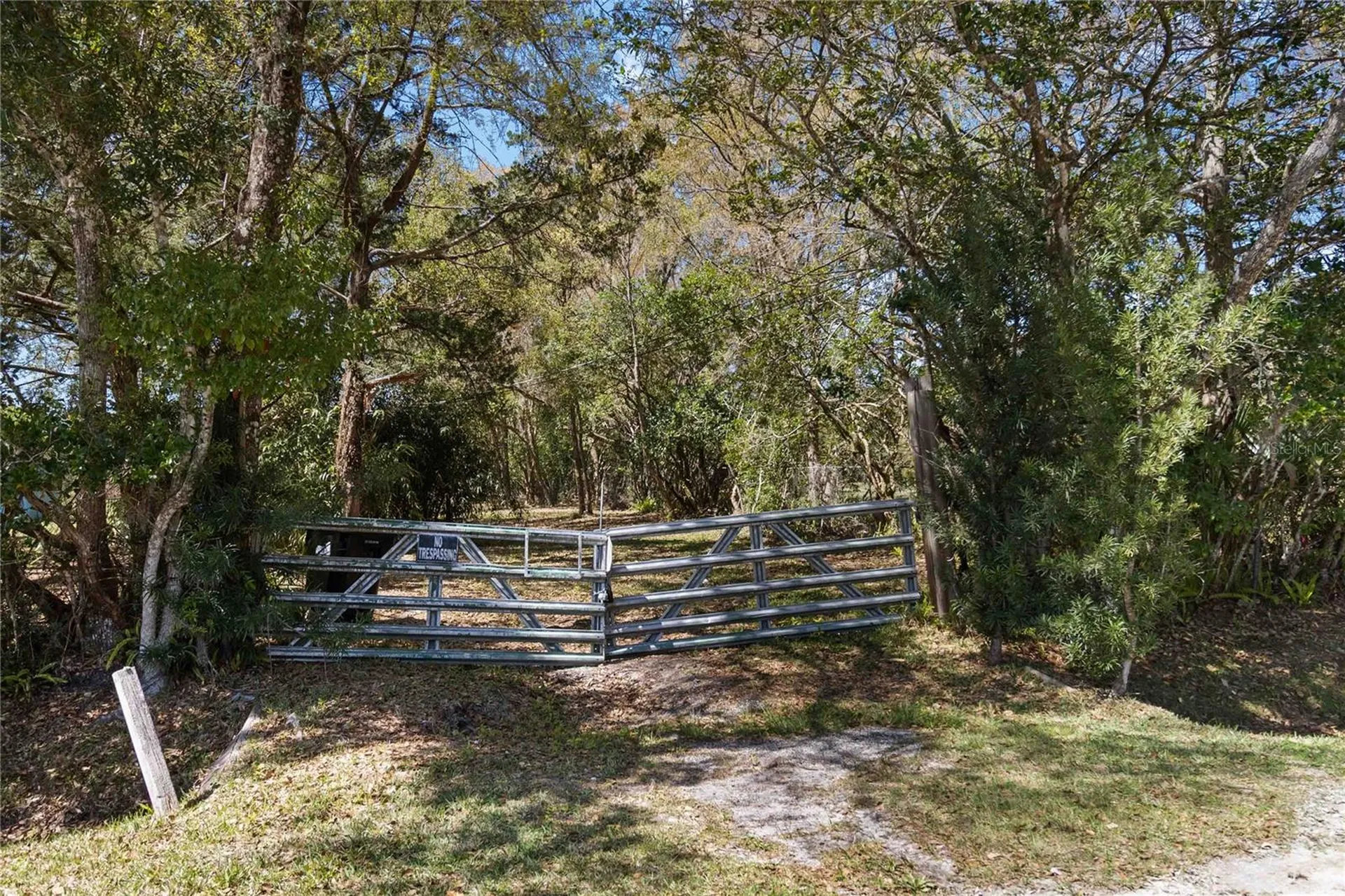 2700 Aein Road Orlando FL 32817