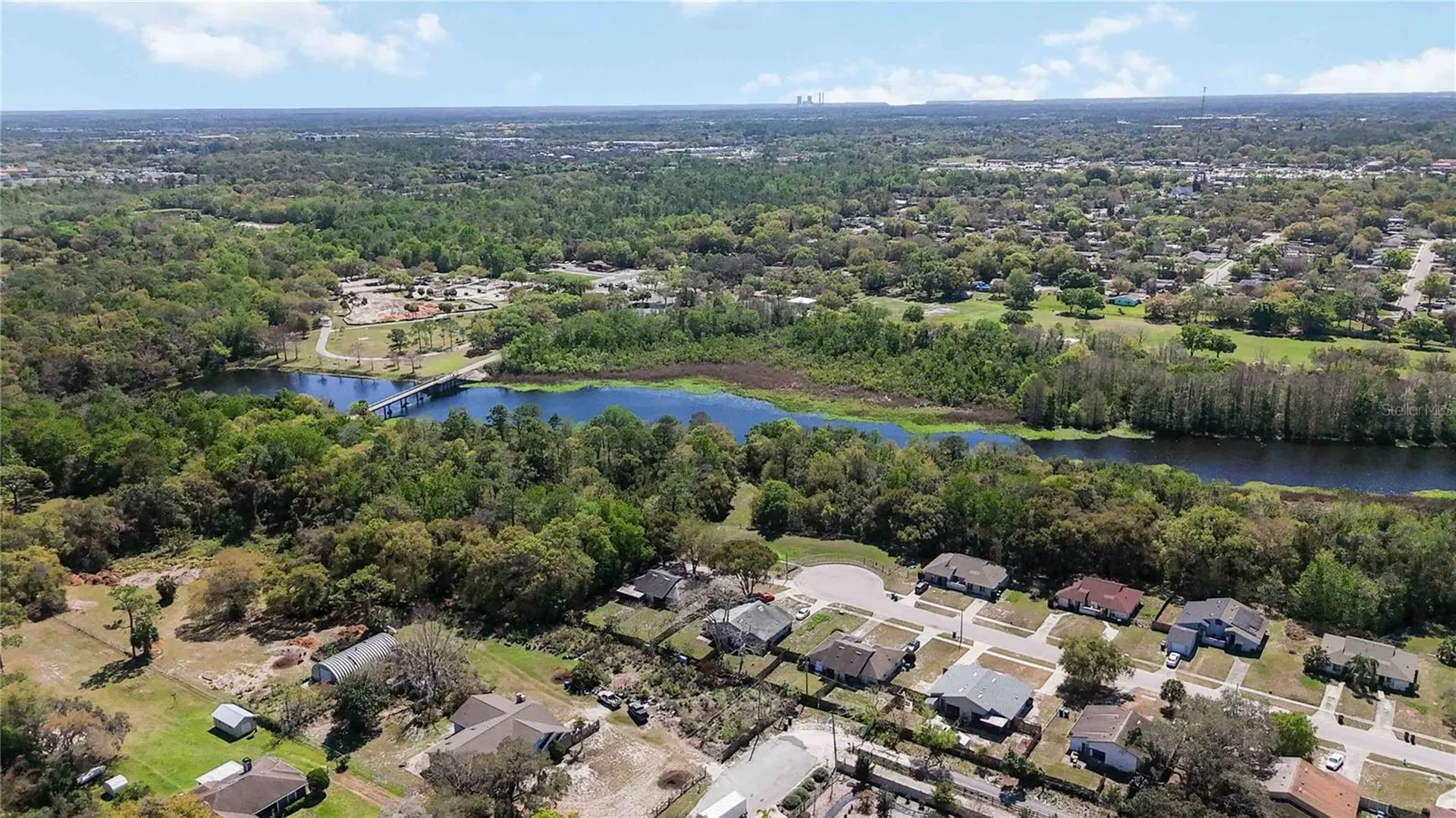 2700 Aein Road Orlando FL 32817