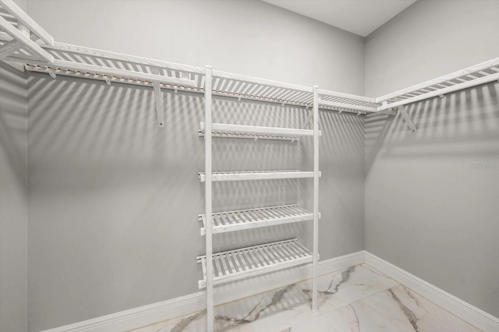 211 Dolphin Point Clearwater FL 33767