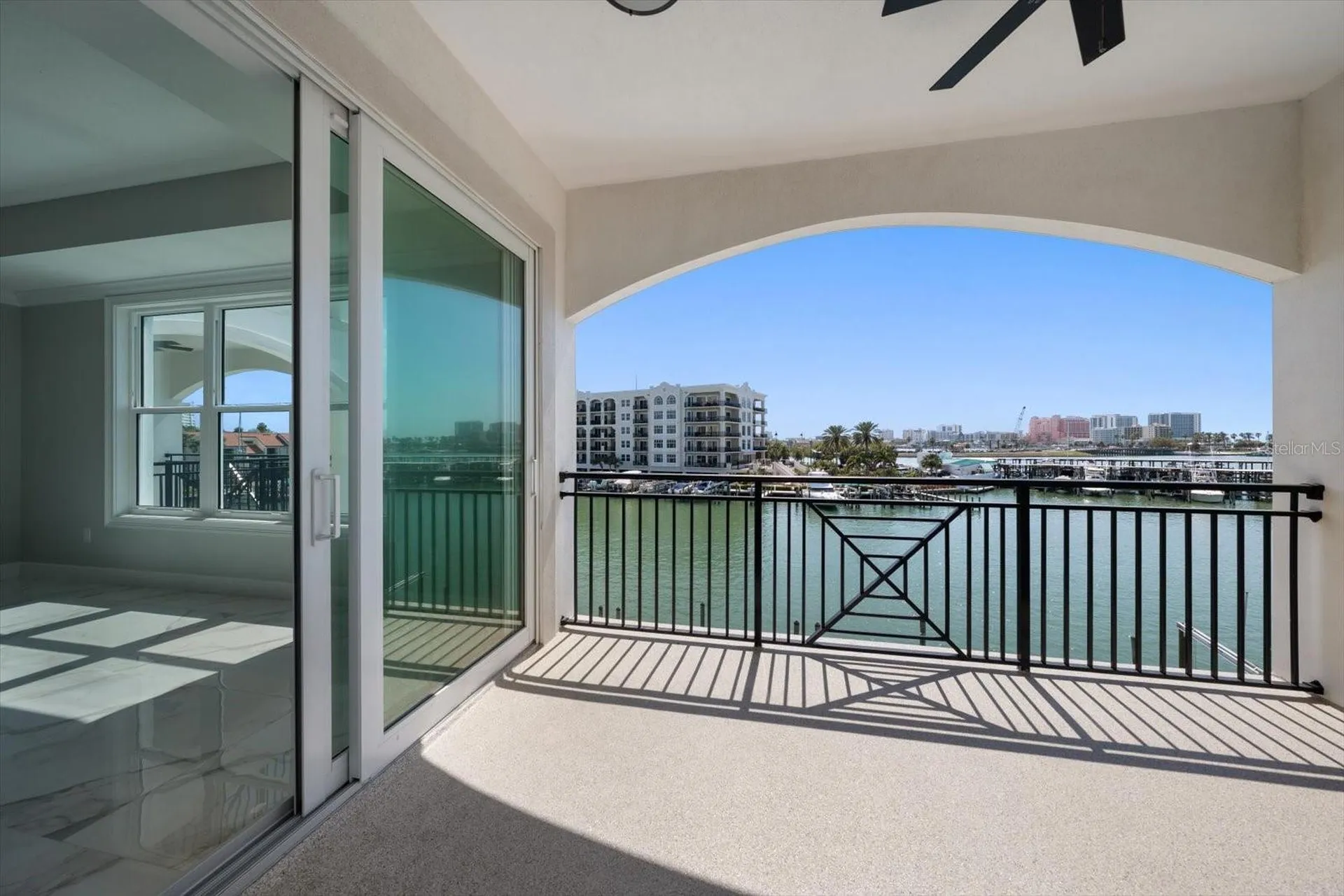 211 Dolphin Point Clearwater FL 33767