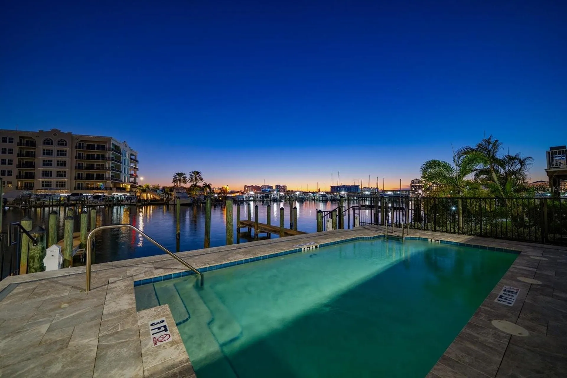 211 Dolphin Point Clearwater FL 33767