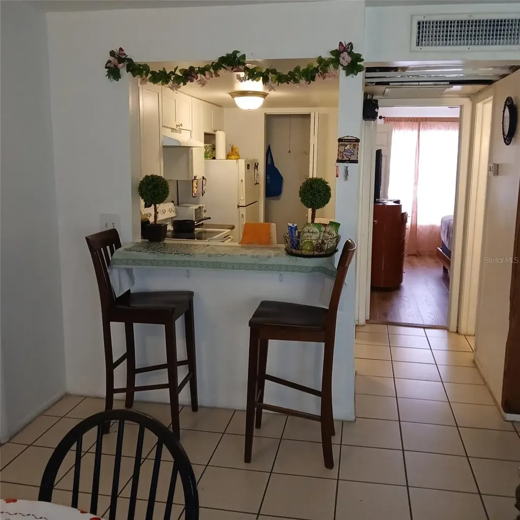 8609 N Champlain Court Tampa FL 33614