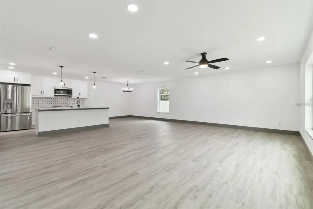 6701 E 19th Avenue Tampa FL 33619