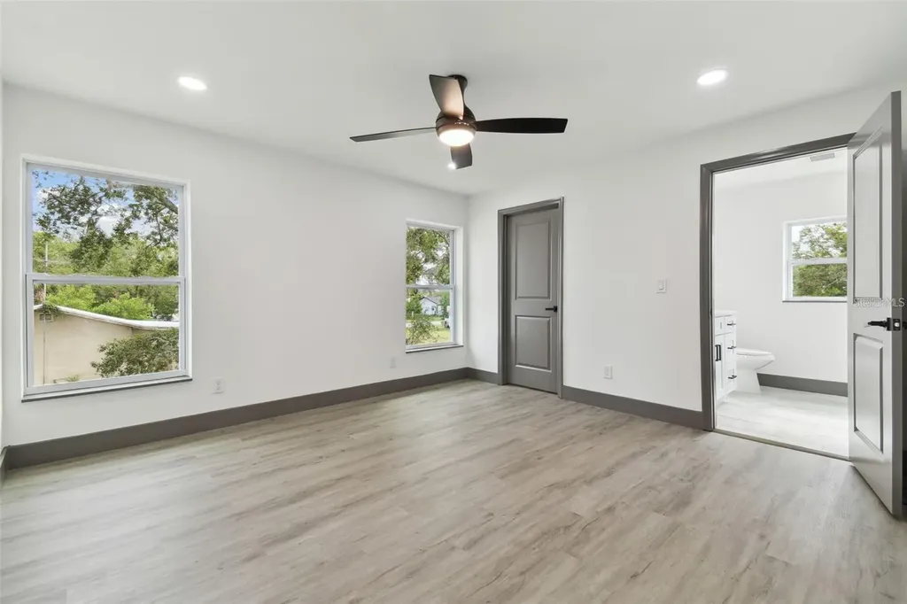 6701 E 19th Avenue Tampa FL 33619