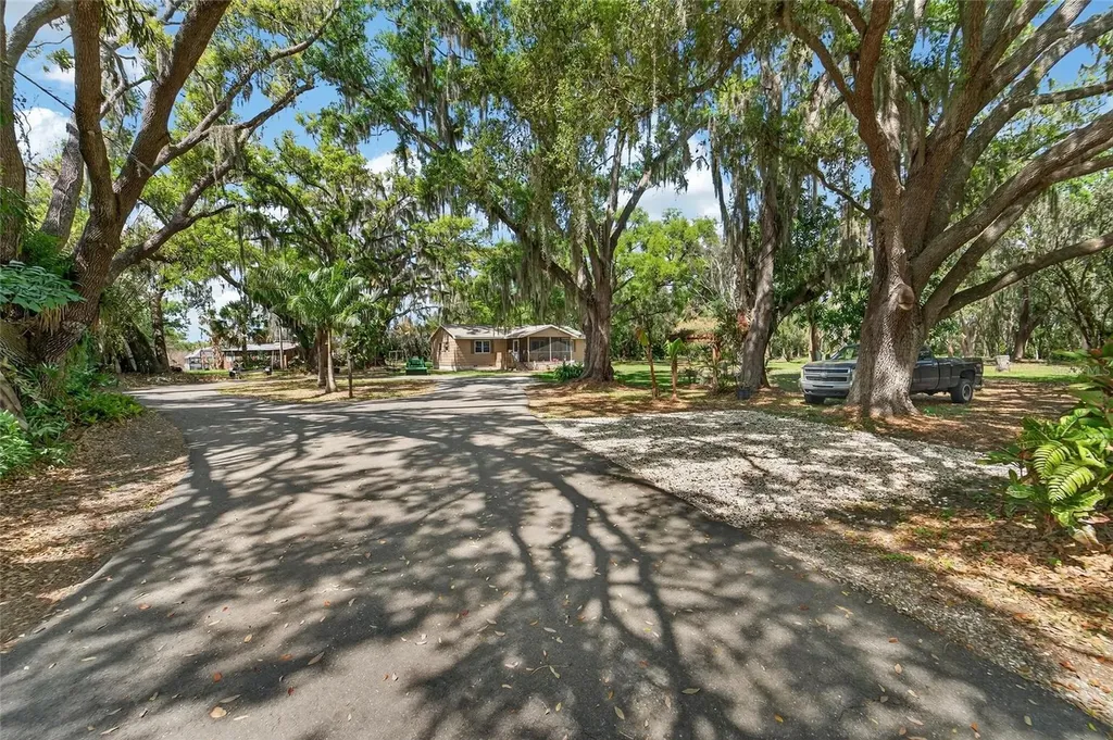 12300 Parrish Cemetary Road Parrish FL 34219