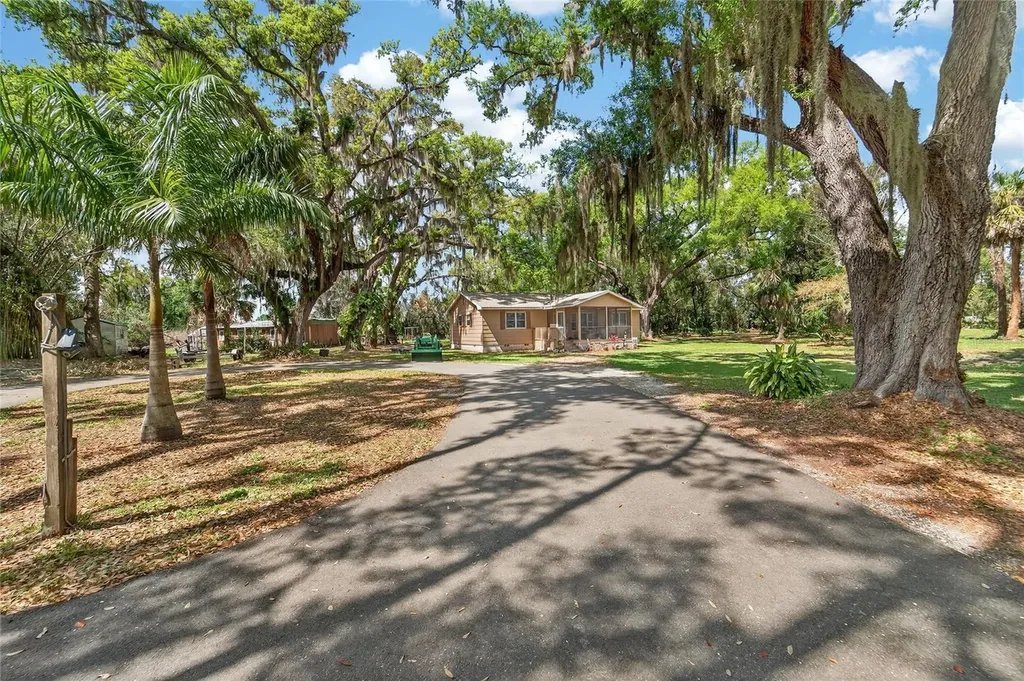 12300 Parrish Cemetary Road Parrish FL 34219