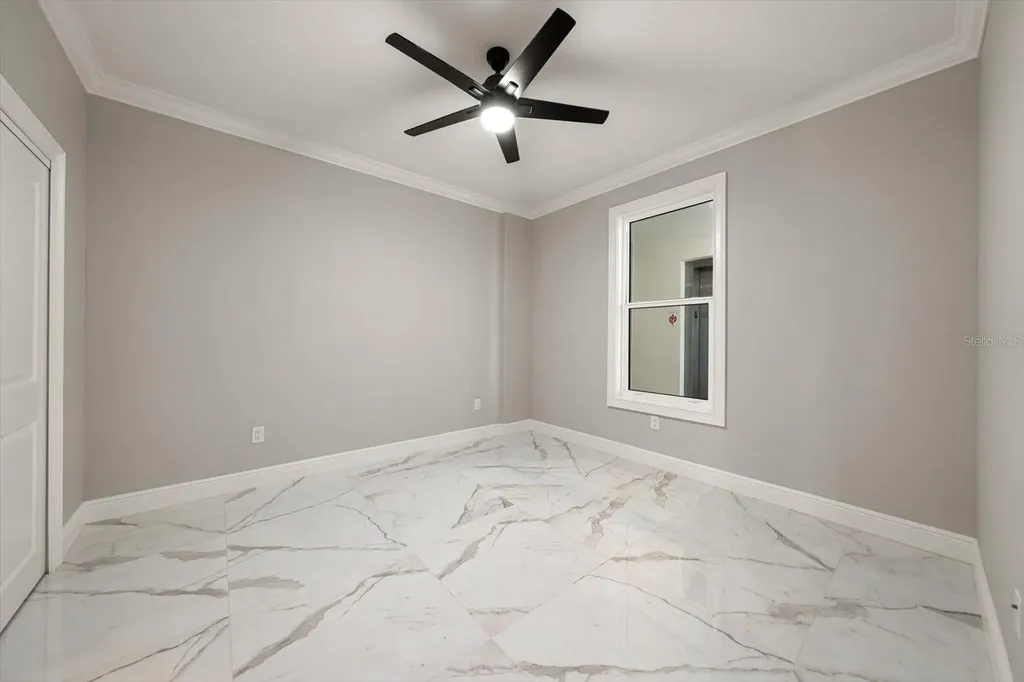 211 Dolphin Point Clearwater FL 33767