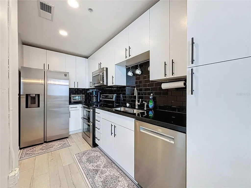 155 S Court Avenue Orlando FL 32801