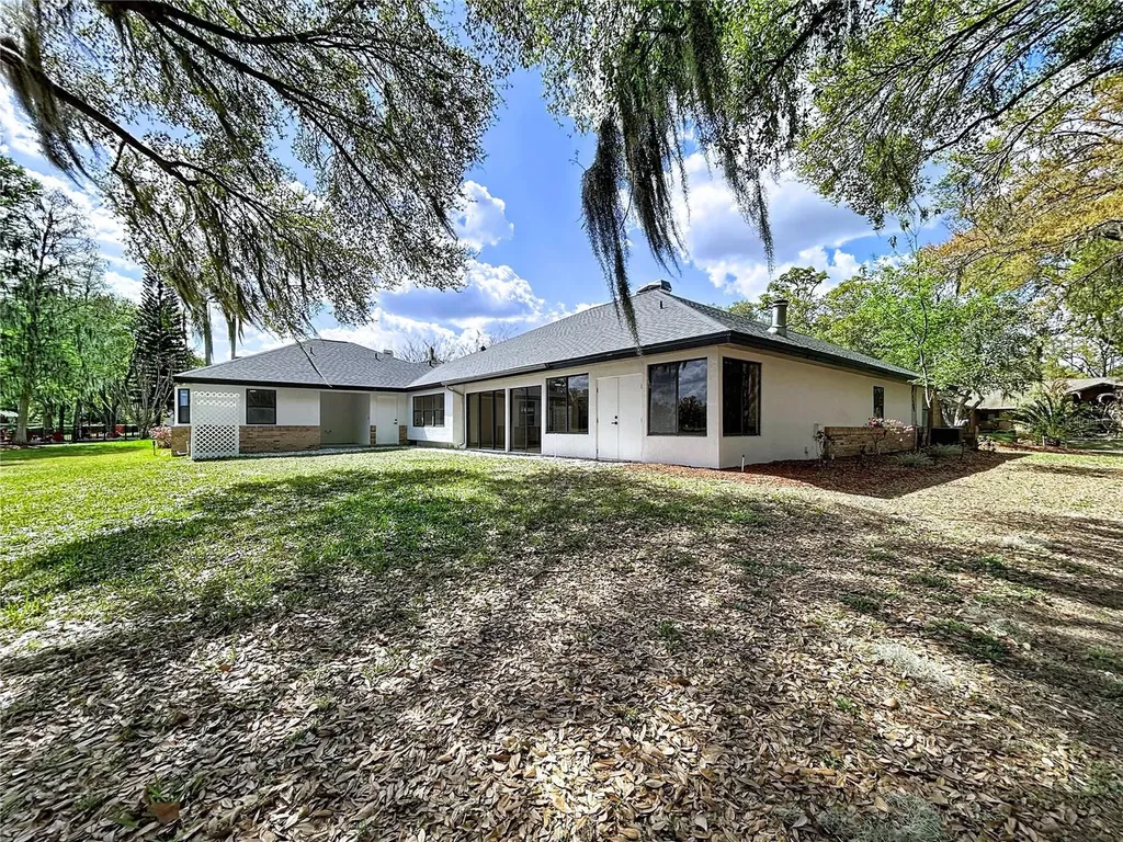 2881 Hammock Drive Plant City FL 33566