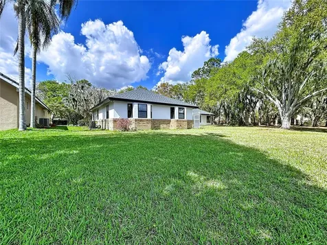 2881 Hammock Drive Plant City FL 33566