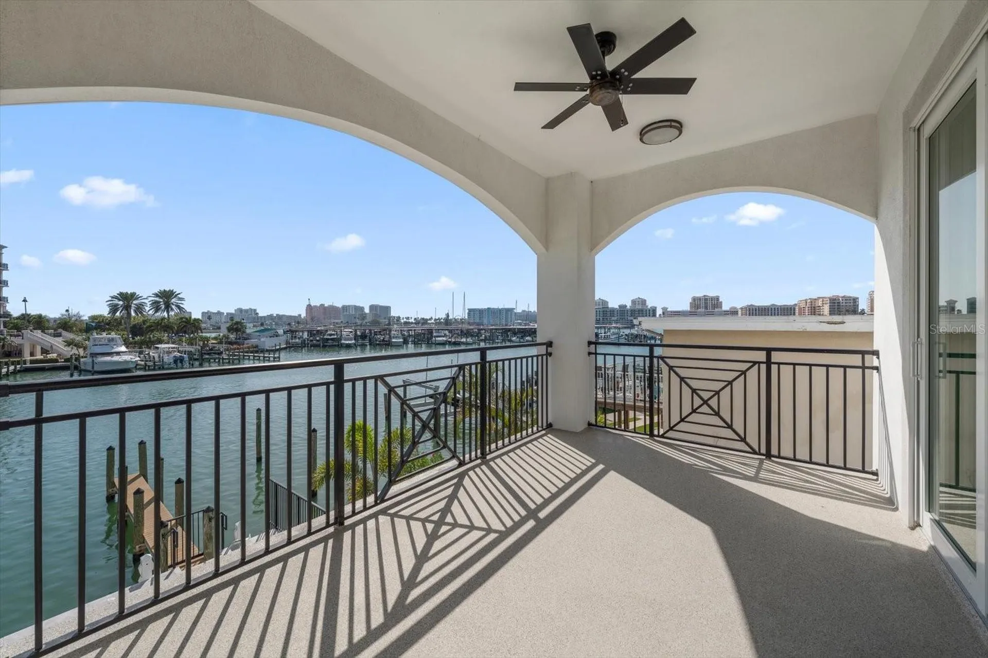 211 Dolphin Point Clearwater FL 33767