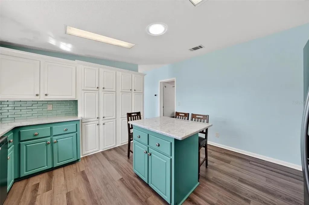 5353 NE 136th Place Oxford FL 34484