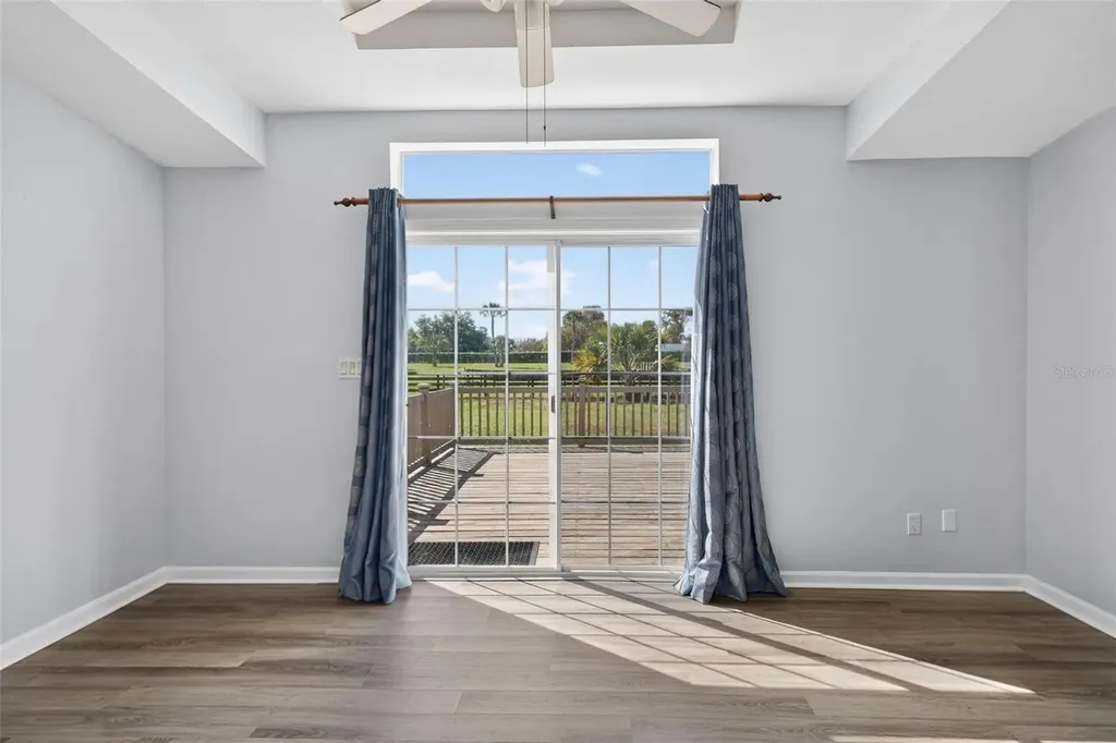 5353 NE 136th Place Oxford FL 34484