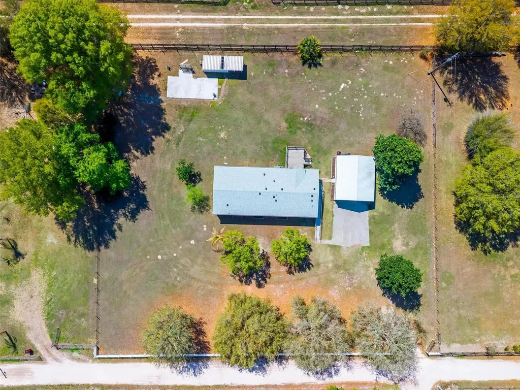 5353 NE 136th Place Oxford FL 34484