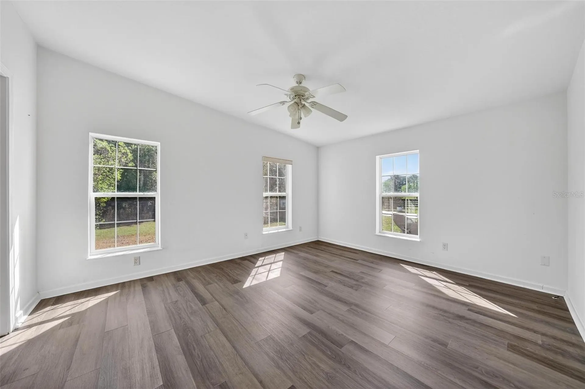 5353 NE 136th Place Oxford FL 34484