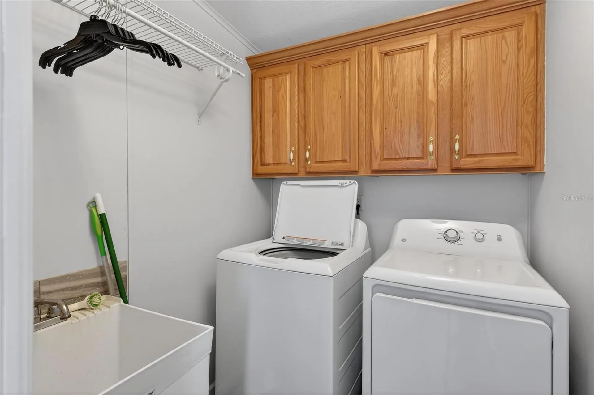 5353 NE 136th Place Oxford FL 34484