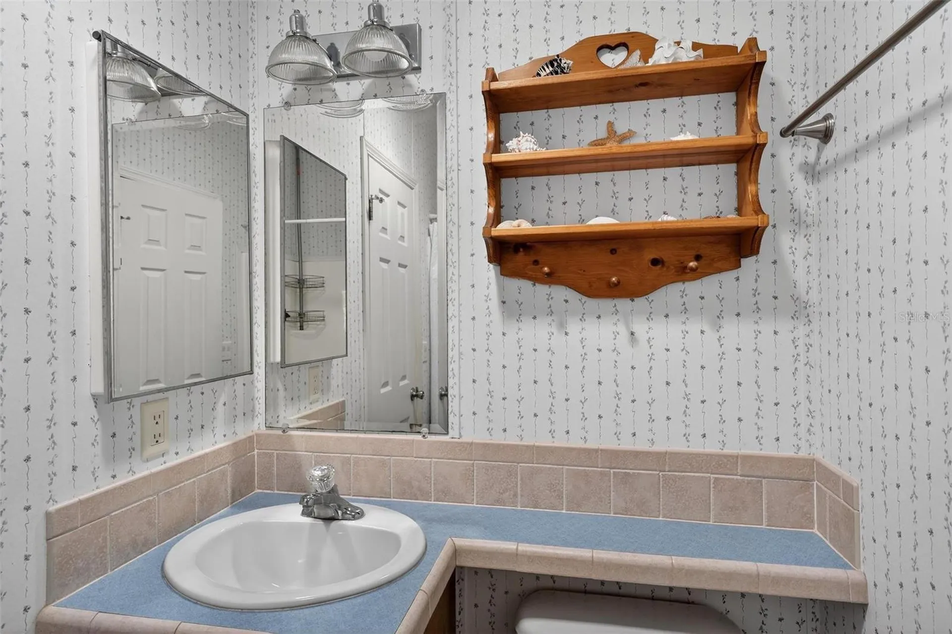 5353 NE 136th Place Oxford FL 34484