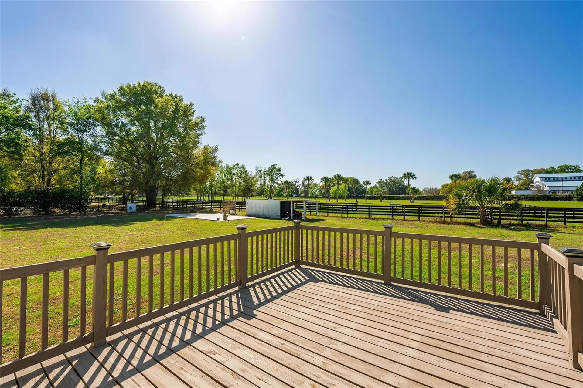 5353 NE 136th Place Oxford FL 34484